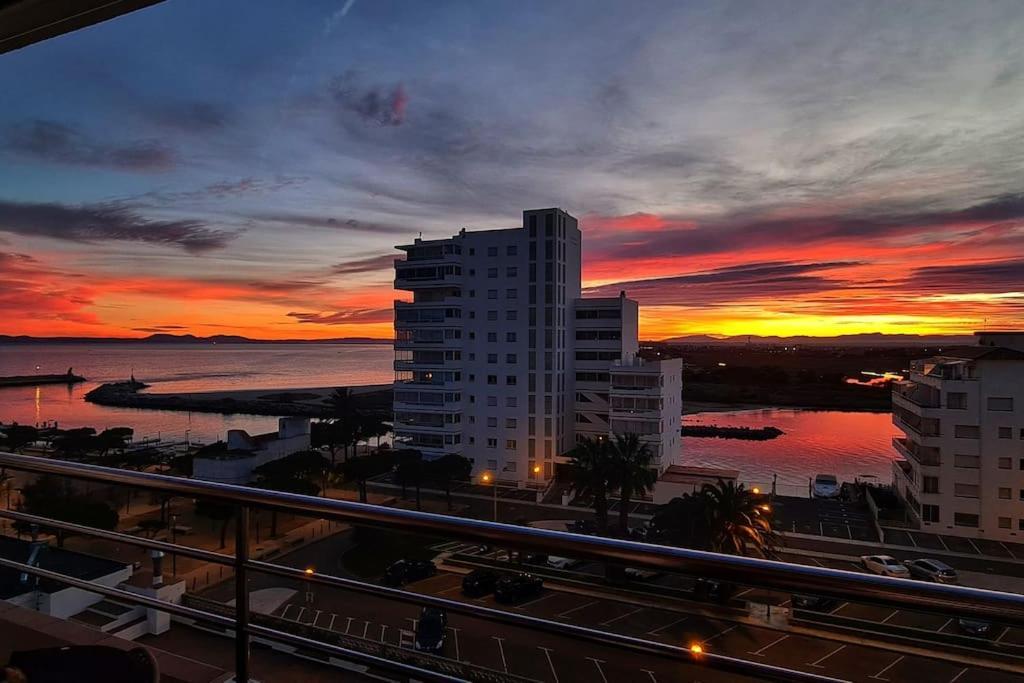 Sunsetmare Vacational Apartment Росас Экстерьер фото